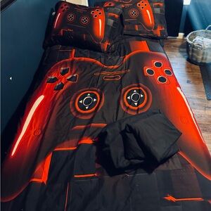 Gaming Controller Themed Bedding Set - Black and Red